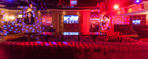 Неве Кэмпбеллдің эротикасы