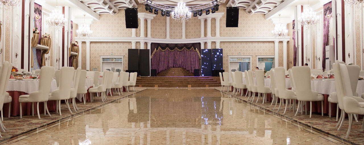 Жеке порно: Орманда шырша дүниеге келді