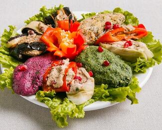 Истории для «травоядных»: поиски самых вкусных салатов в Алматы