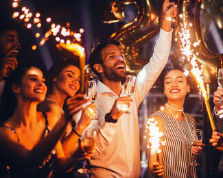 Resto-bar ORDA приглашает на новогодние корпоративы 2022!
