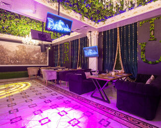 Отмечаем 14 февраля в BATU Karaoke & Terrace