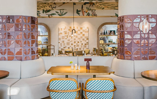 Renee cafe