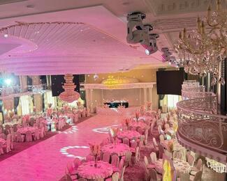 Осенние праздники в банкетном зале ALQA: скидки октября