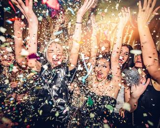 Новогодняя ночь в лаундж-баре Myata Platinum Navoi