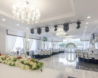 Февальские банкеты со скидкой 15% в банкетном зале Panorama 